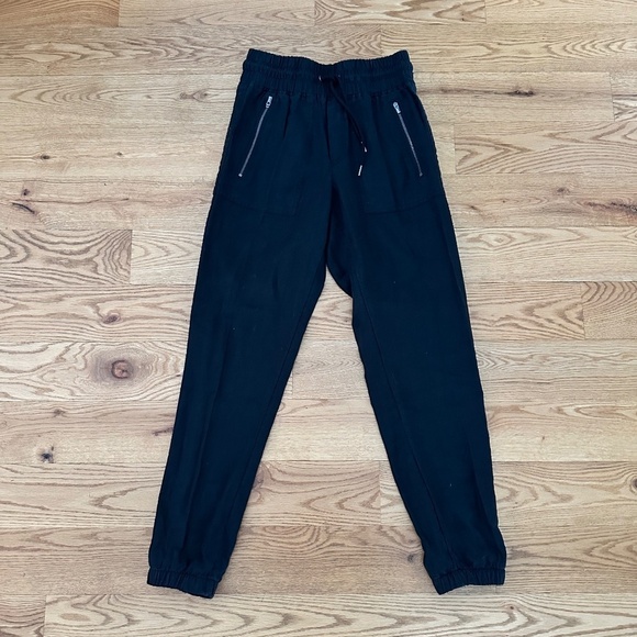 NWOT Athleta Cabo Linen Jogger - Color: Black - Size: 0 - Picture 4 of 11